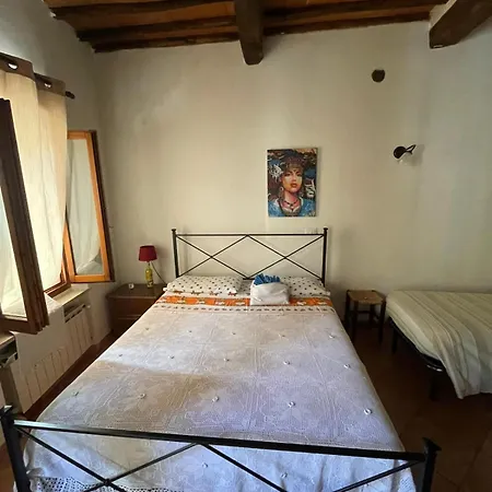 La Strega Ubriaca Bed & Breakfast Colle di Val d'Elsa