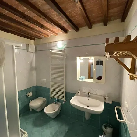 La Strega Ubriaca Bed & Breakfast 3*